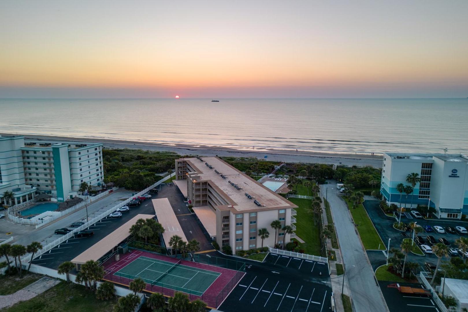 Cocoa Beach Towers Luaran gambar