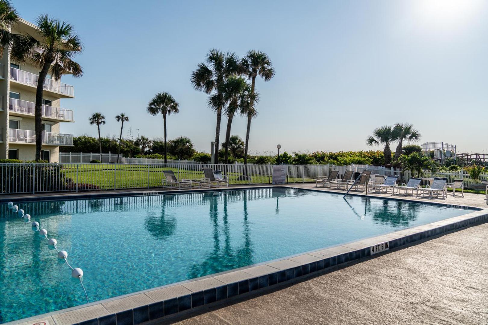 Cocoa Beach Towers Luaran gambar