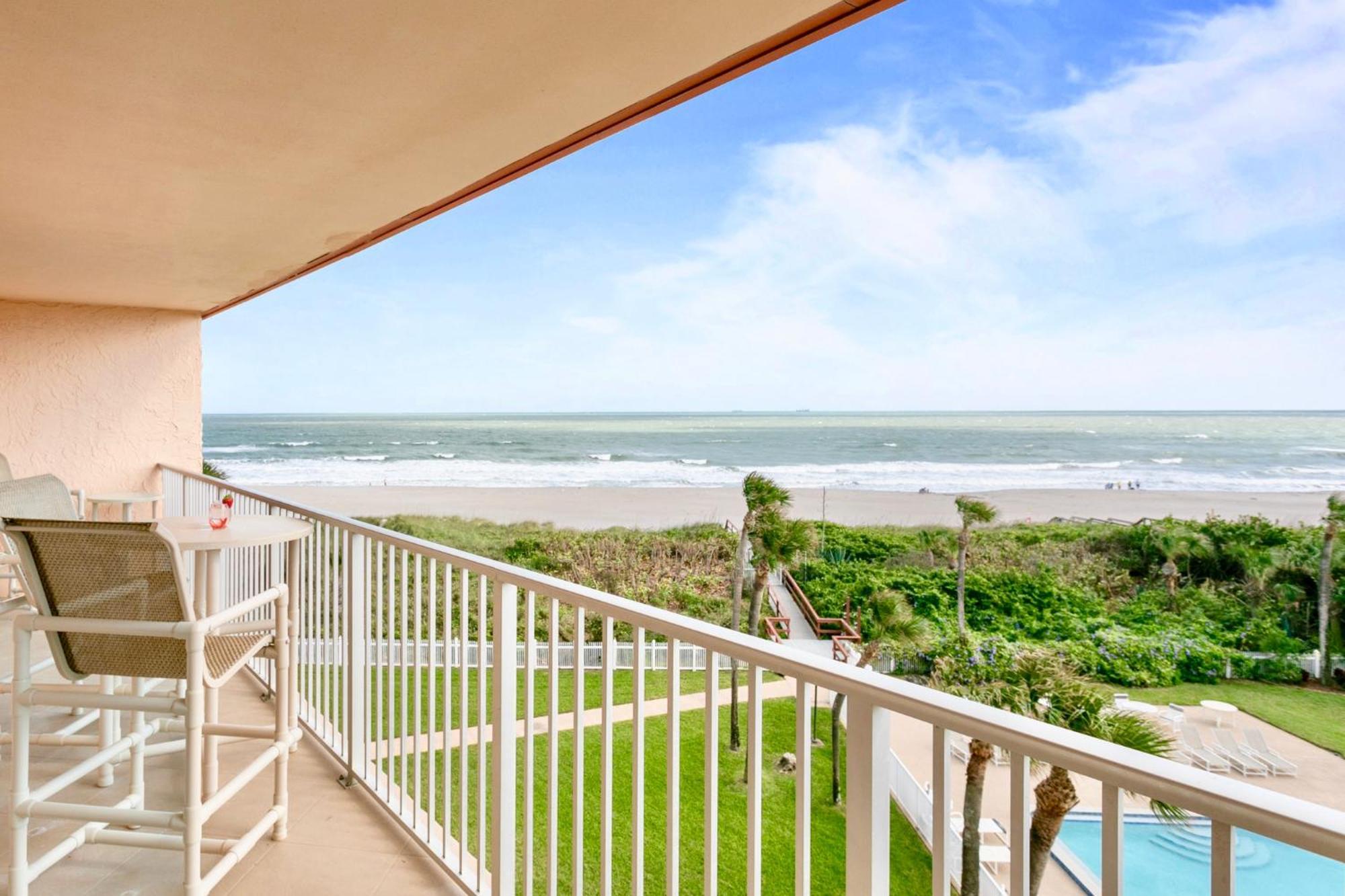 Cocoa Beach Towers Bilik gambar