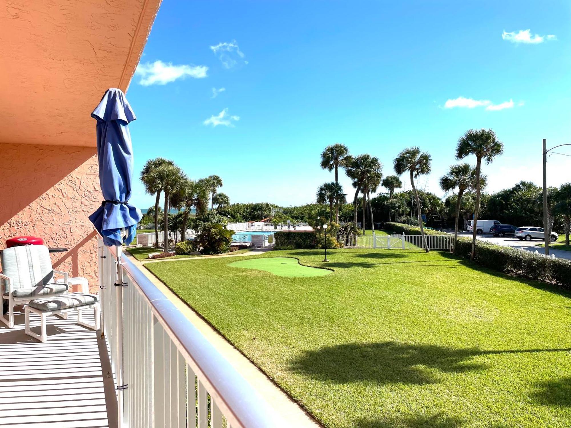 Cocoa Beach Towers Bilik gambar